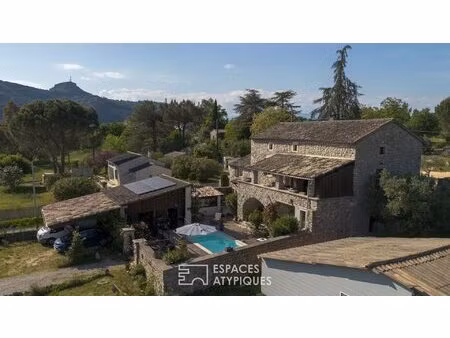bergerie de caractère rénovée du xviiième siècle avec vue piscine et carport
