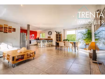 vente maison 5 pièces 139 m² à saint-blaise-du-buis (38140)  459 000 €