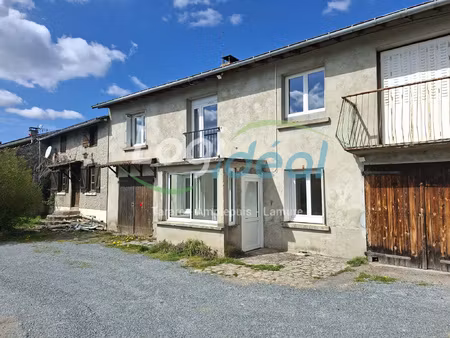 sur les hauteurs de lamure  appartement t3 au calme avec cou
