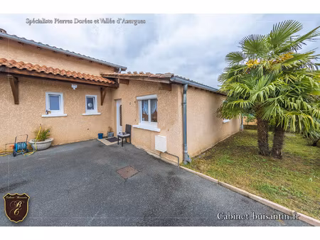 villa proche centre village