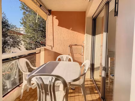 location appartement 2 pièces 52 m² à cagnes-sur-mer (06800)