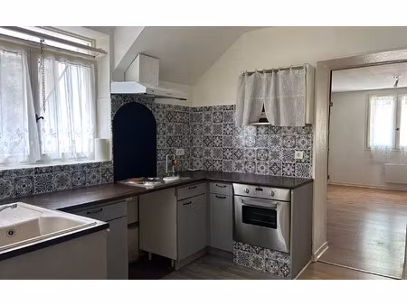 location appartement  62.36 m² t-3 à nîmes  740 €