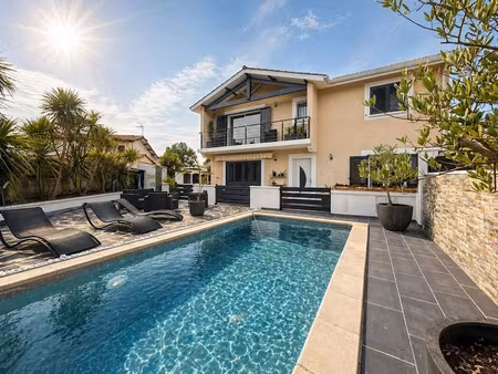 vente maison 7 pièces 156.77 m² à saint-vincent-de-tyrosse (40230)  615 000 €