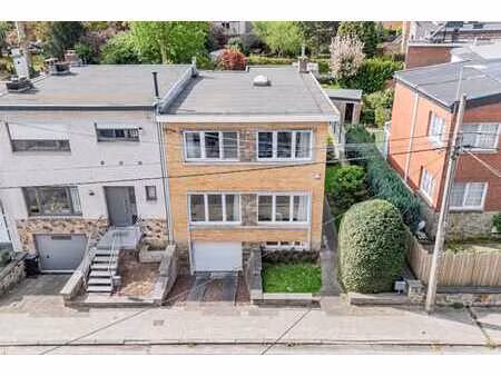 belle maison 4 chambres avec garage  terrasse et jardin