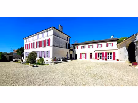 vente propriété 16 pièces 440 m² à jurignac (16250)  550 000 €