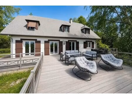 maison de 230 m² avec terrasse et vue panoramique