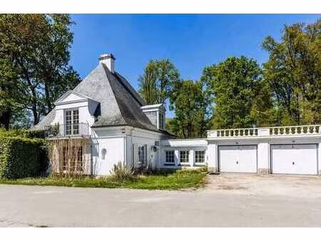 belle villa lipszyc avec potentiel dans domaine privé de 7h