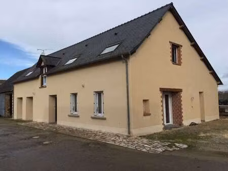 location maison à saint-gault (53360) : à louer / 211m² saint-gault