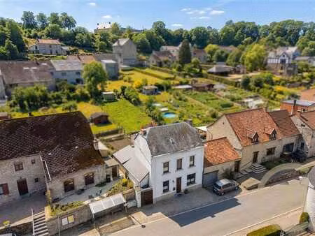 authentique maison 3 façades avec jardin