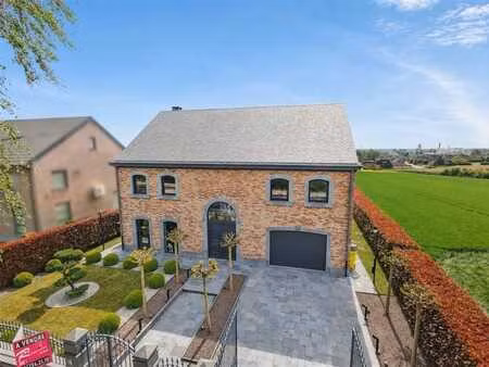 villa – 4 facades – 3 ch – garage - piscine - jardin – ter