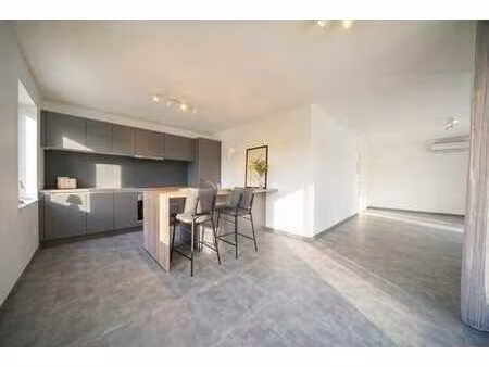 très bel appartement 2 chambres de 85 m²