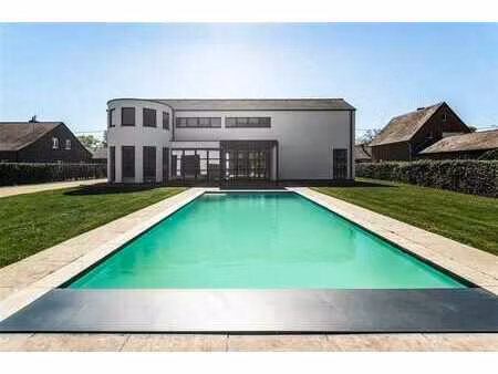 villa