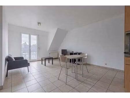 charmant appartement d'une chambre à coucher avec terrasse s