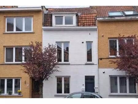 gribaumont - tomberg maison 5 chambres avec terrasse arrière