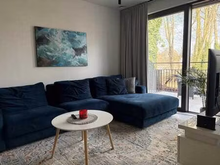 agréable duplex sur le golf de sterrebeek
