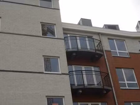appartement 70 m2 et parking disponible immédiatement