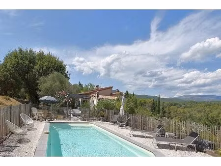 tourrettes - villa avec dépendance  piscine et vue