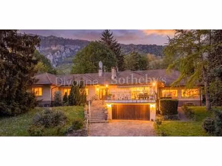maison avec jardin archamps (74)