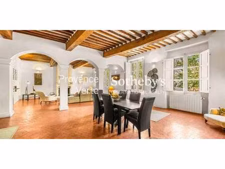maison avec jardin varages (83)