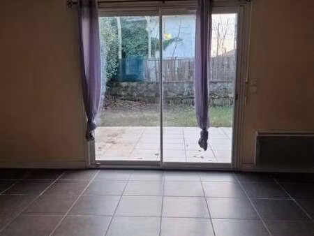 location maison à podensac (33720) : à louer / 75m² podensac