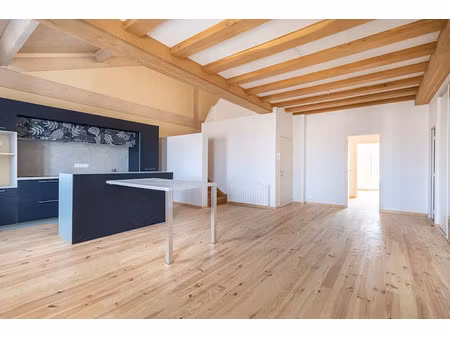 location appartement 4 pièces 117.66 m² à issoire (63500)  1 260 €