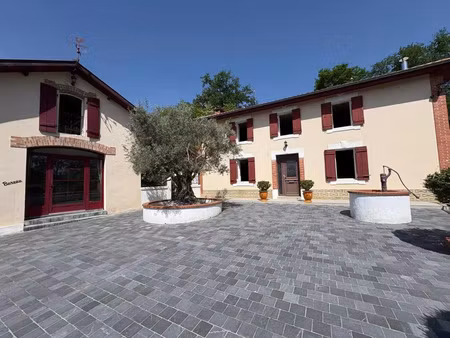 vente maison 4 pièces 195 m² poyartin (40380)