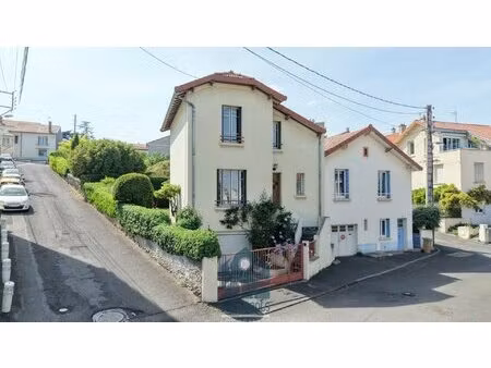 maison 4 pièces avec jardin  sous-sol et garage