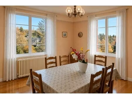 spacieuse maison 6 pièces à corrèze avec jardin