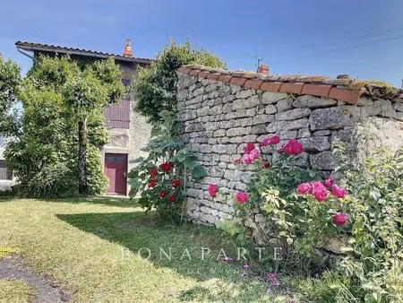 exclusivité : maison de campagne pleine de charme avec dépendances idéal jeune couple ou..