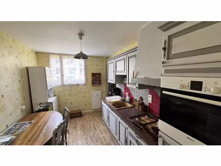 vente appartement 4 pièces 84.69 m² à tullins (38210)  169 000 €
