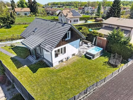 maison individuelle t7 de 219m2 sur terrain de 870m2!