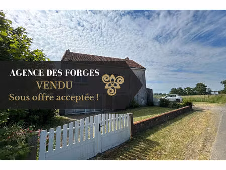 maison de 105m² / 3 ch + bureau / garage / grenier aménageable / saint christophe la coupe