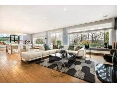 villa d'exception au bois du prince - loverval