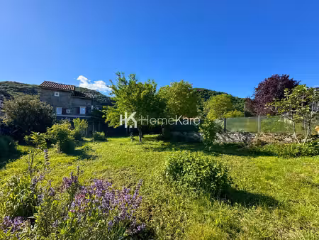 jolie maison de village au calme