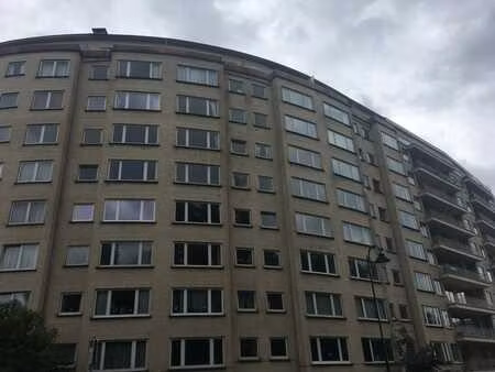appartement 102 m2  4ème étage  à 1190 forest