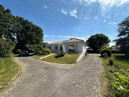 vente maison à aizenay (85190) : à vendre / 117m² aizenay