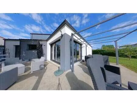 vente maison aux sorinières (44840) : à vendre / 154m² les sorinières