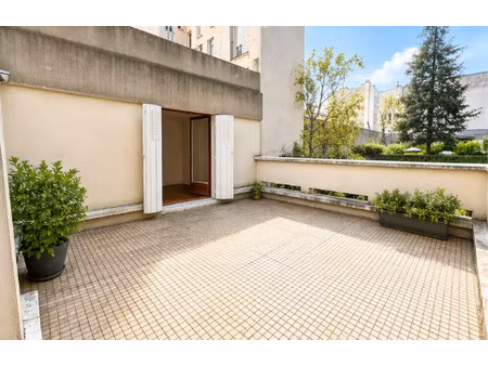 t128 - à vendre duplex en rez-de-jardin avec terrasse et p