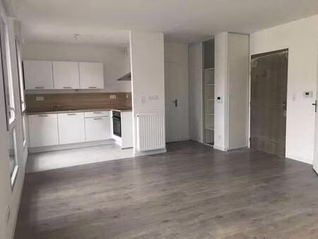 location appartement t1 à angers (49000) : à louer t1 / 36m² angers