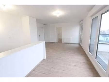 location appartement 3 pièces à nantes saint-donatien (44000) : à louer 3 pièces / 65m² na