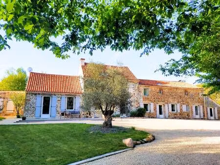 vente maison à maulévrier (49360) : à vendre / 235m² maulévrier