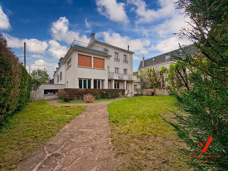 maison colombes 'proche vallées'' 8 pièces - 5 chambres - jardin - garage
