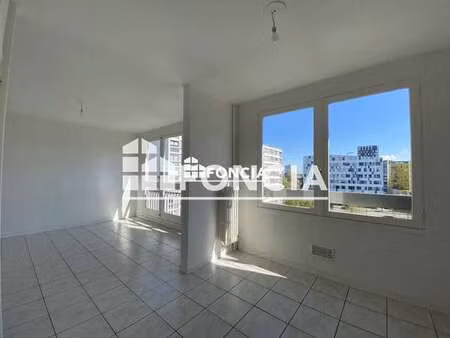 location appartement 2 pièces à nantes (44000) : à louer 2 pièces / 46m² nantes