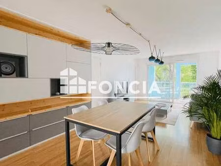 location appartement 4 pièces meublé à nantes (44000) : à louer 4 pièces meublé / 104m² na