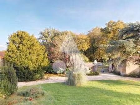 vente maison piscine à la chevrolière (44118) : à vendre piscine / 250m² la chevrolière