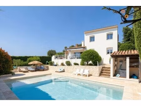 martigues st-julien - vente villa t6 de 150 m2 environ sur un terrain de 1115 m2 avec...