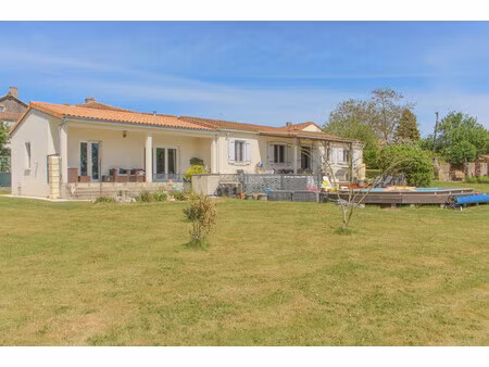 maison à vendre à beugnon-thireuil (79160) - deux-sèvres
