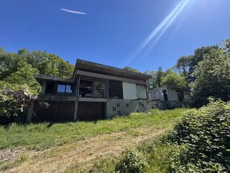 maison d'architecte de 1967 sur 13 herctares de bois