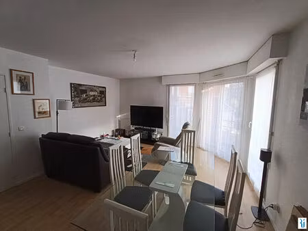 appartement f3 avec balcon  parking et cave - résidence sécurisée - rouen