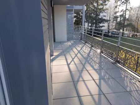location appartement 3 pièces 70 m² à ferney-voltaire (01210)